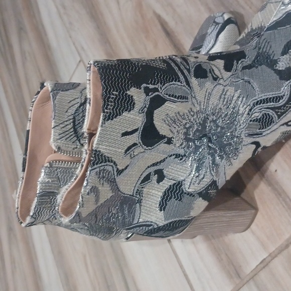 Pour La Victoire Rickie Embellished Heeled Bootie - Picture 5 of 5